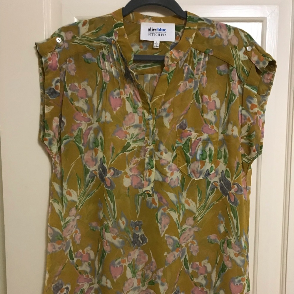 Alice blue for stitch fix top. Worn once. EUC
